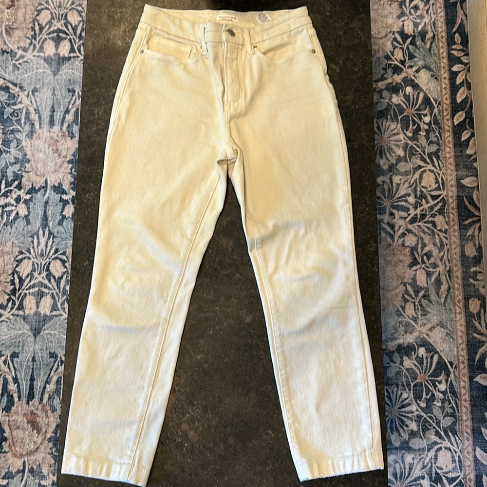 GOOD AMERICAN bone/ecrew zipper fly size 6/28. Excellent condition!